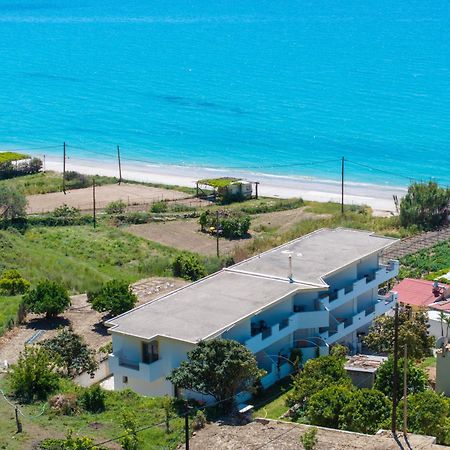 Aridas At The Beach Lourdata  Exterior foto