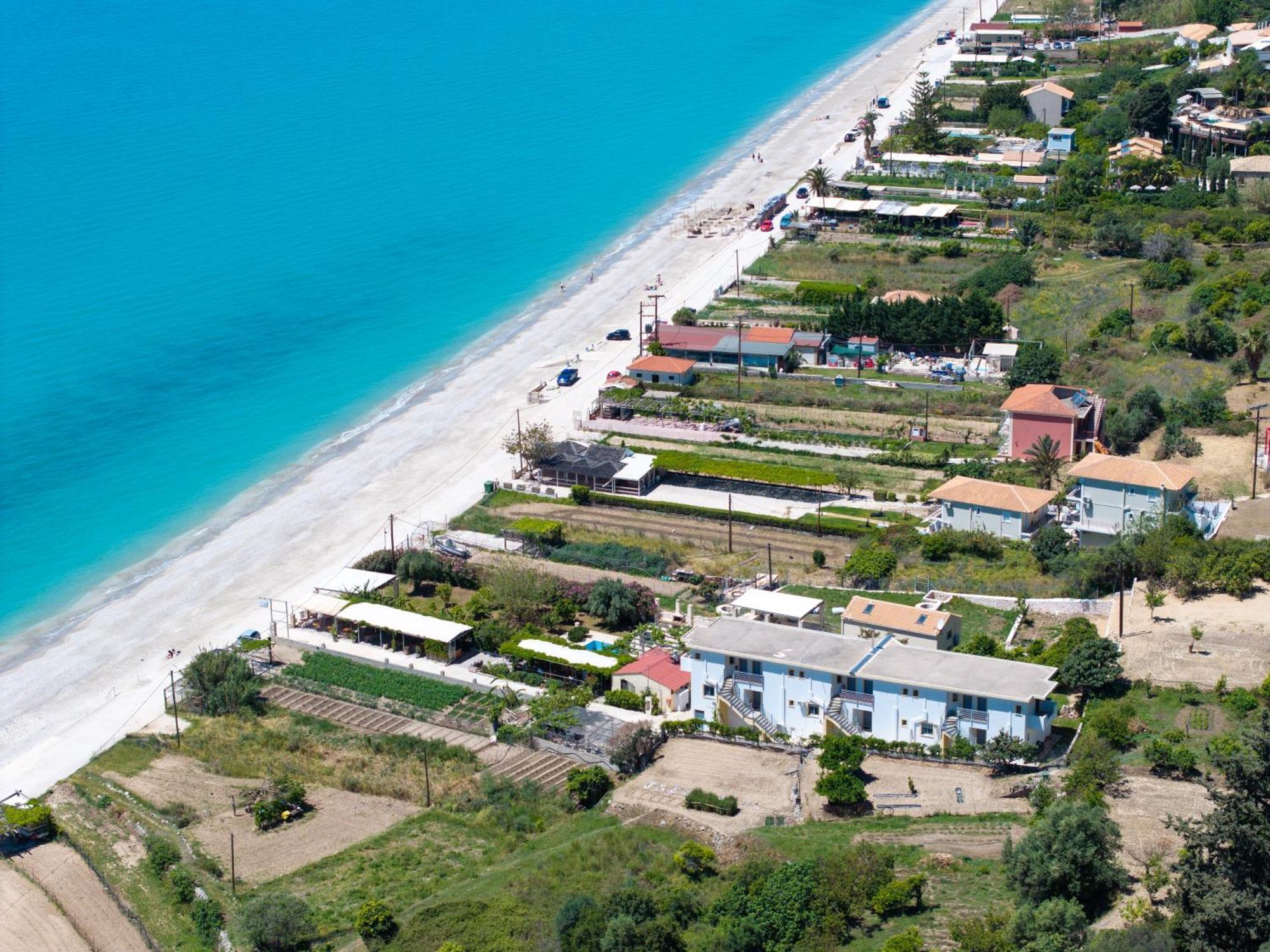 Aridas At The Beach Lourdata  Exterior foto